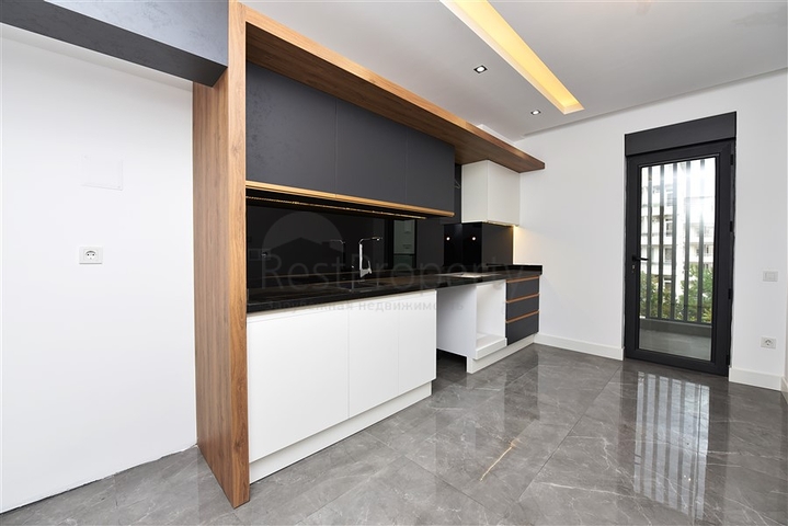 Просторна четырехкомнатная квартира в самом сердце Алании