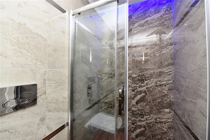 Просторна четырехкомнатная квартира в самом сердце Алании