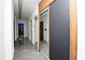 Просторна четырехкомнатная квартира в самом сердце Алании