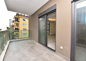 Просторна четырехкомнатная квартира в самом сердце Алании