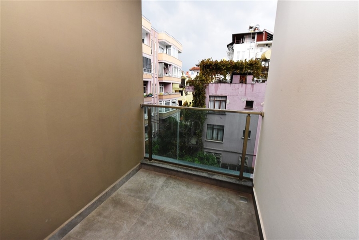 Квартира 3+1 в центре Алании в 150 м от моря в новом современном комплексе 