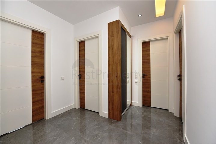 Квартира 3+1 в центре Алании в 150 м от моря в новом современном комплексе 