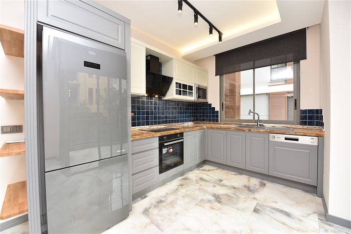 Новая трехкомнатная квартира в районе пляжа Клеопатры 