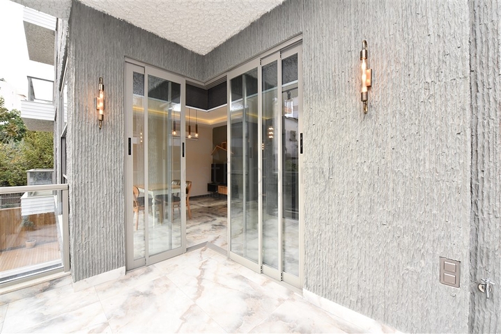 Новая трехкомнатная квартира в районе пляжа Клеопатры 