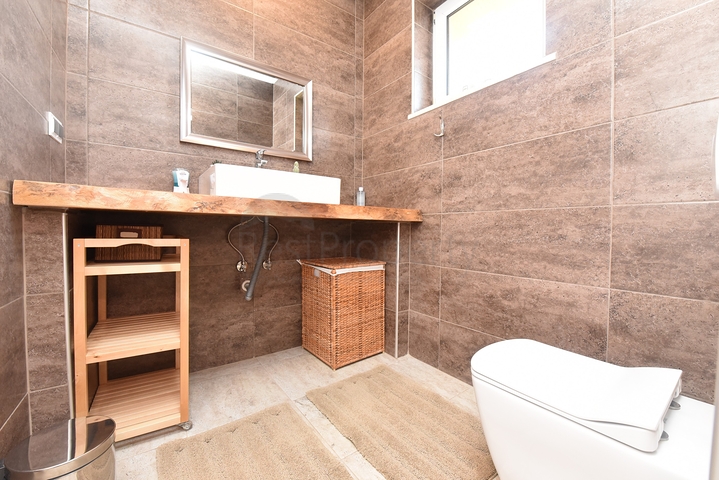 Просторная вилла в районе Оба