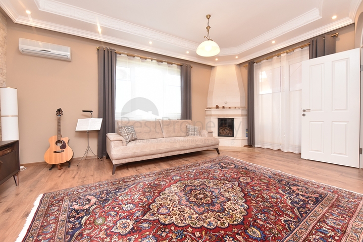 Просторная вилла в районе Оба