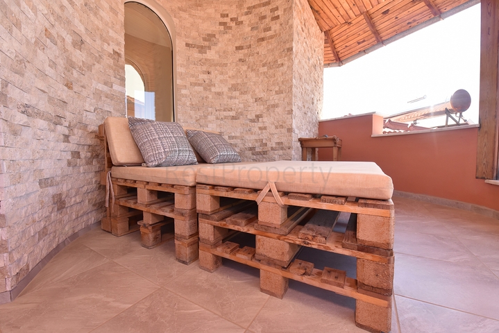 Просторная вилла в районе Оба