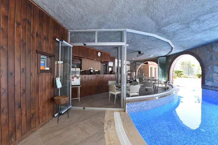 Просторная вилла в районе Оба