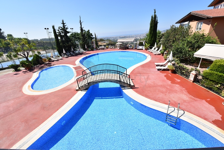 Просторная вилла в районе Оба