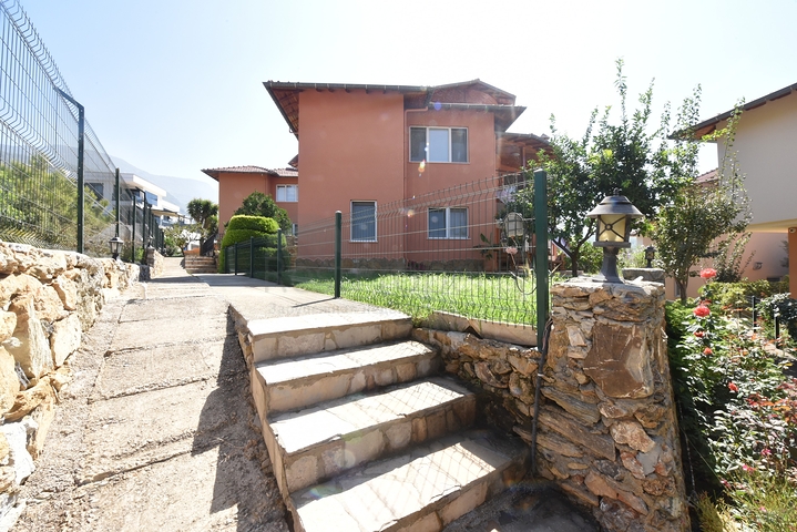 Просторная вилла в районе Оба