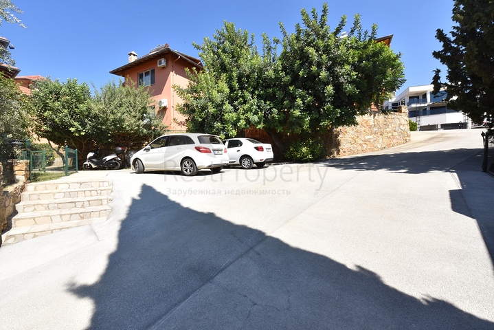 Просторная вилла в районе Оба