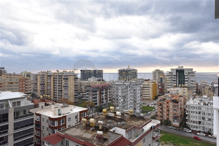 Шикарная трехкомнатная квартира в центре Махмутлара