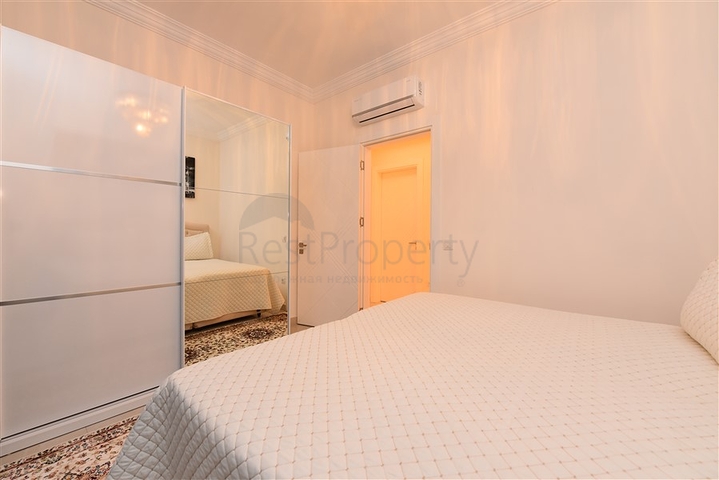 Шикарная трехкомнатная квартира в центре Махмутлара