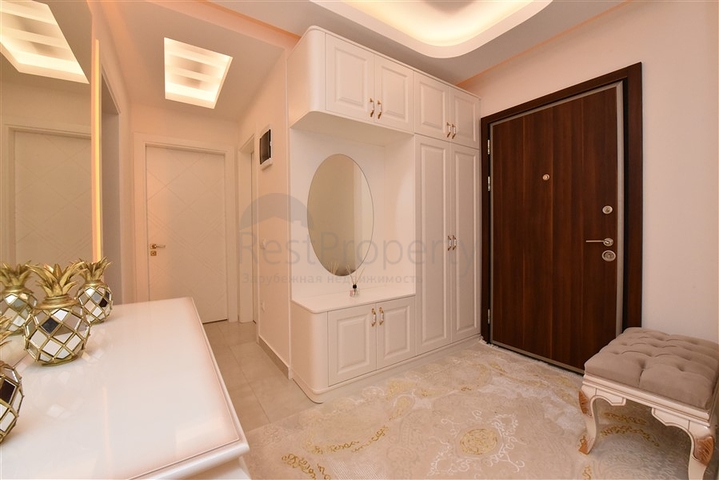 Шикарная трехкомнатная квартира в центре Махмутлара