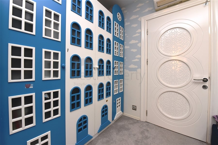 Вилла 5+2 с шикарным видом в центре Алании