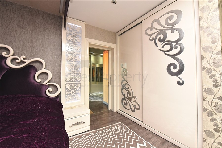 Вилла 5+2 с шикарным видом в центре Алании