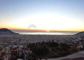 Вилла 5+2 с шикарным видом в центре Алании