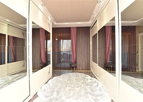 Вилла 5+2 с шикарным видом в центре Алании