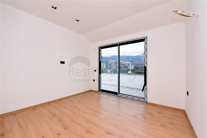 Продается пентхаус 4+1 в районе Каргыджак