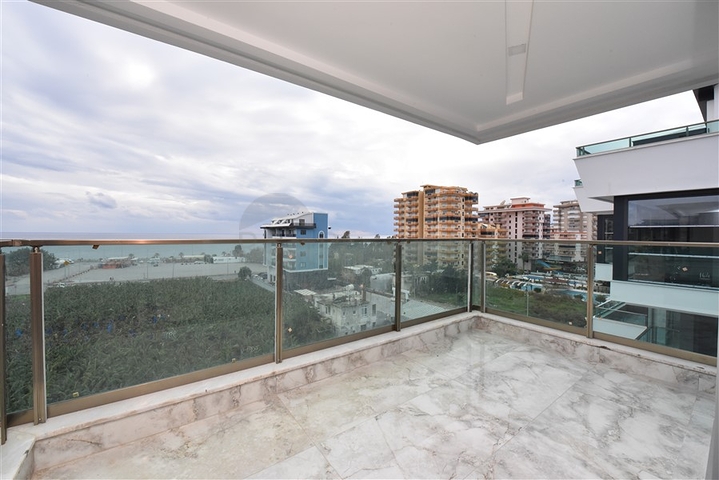 Продается пентхаус 4+1 в районе Каргыджак