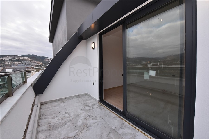 Продается пентхаус 4+1 в районе Каргыджак