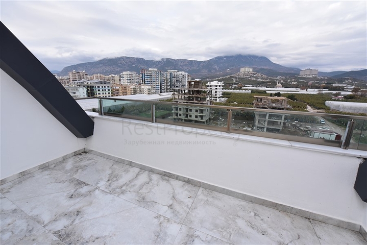 Просторный пентхаус 4+1 в новом комплексе