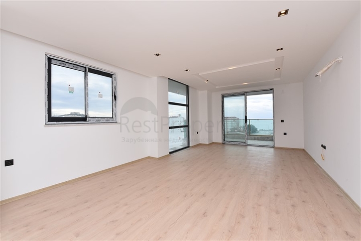 Просторный пентхаус 4+1 в новом комплексе