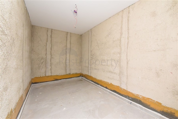 Просторный пентхаус 4+1 в новом комплексе