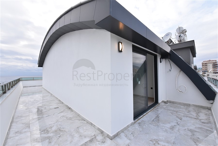 Просторный пентхаус 4+1 в новом комплексе