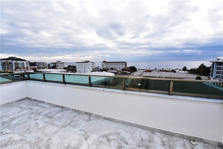 Просторный пентхаус 4+1 в новом комплексе