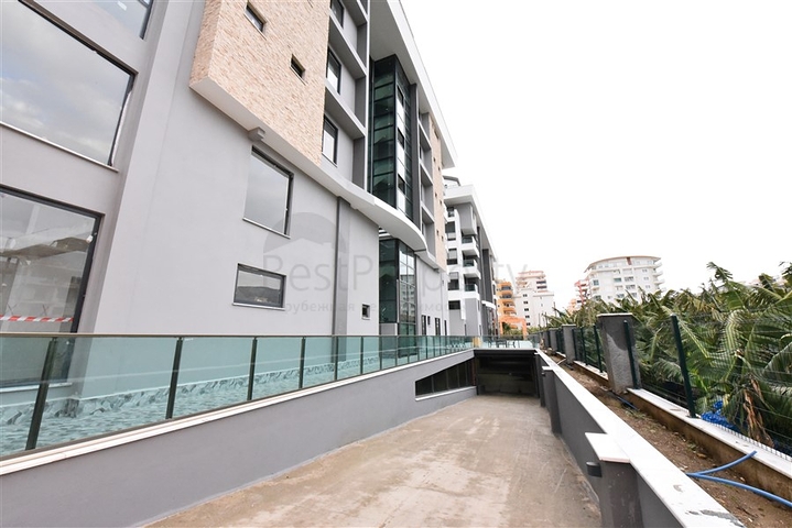 Просторный пентхаус 4+1 в новом комплексе