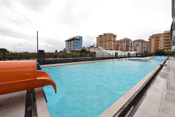 Просторный пентхаус 4+1 в новом комплексе