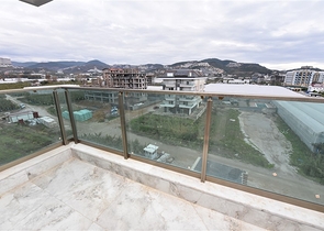 Просторный пентхаус 4+1 в новом комплексе