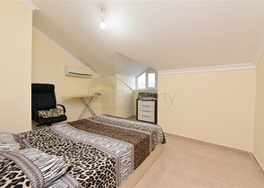 Просторный пентхаус с видом на Средиземное море 