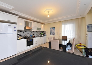 Просторный пентхаус с видом на Средиземное море 