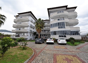 Просторный пентхаус с видом на Средиземное море 