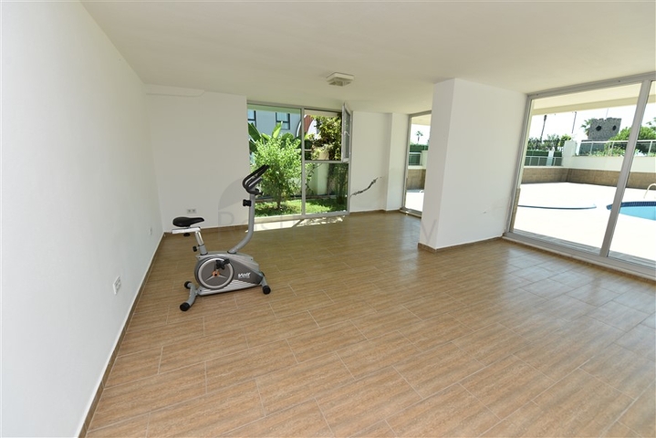 Апартаменты 2+1 с видом на море в Кестель