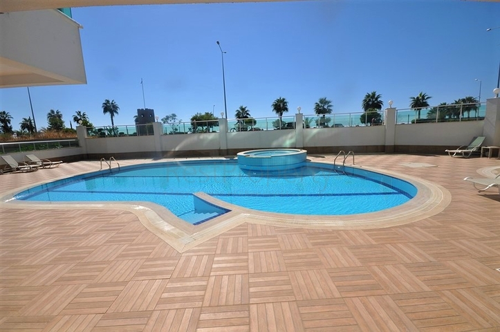 Апартаменты 2+1 с видом на море в Кестель