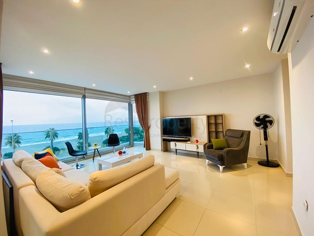 Апартаменты 2+1 с видом на море в Кестель