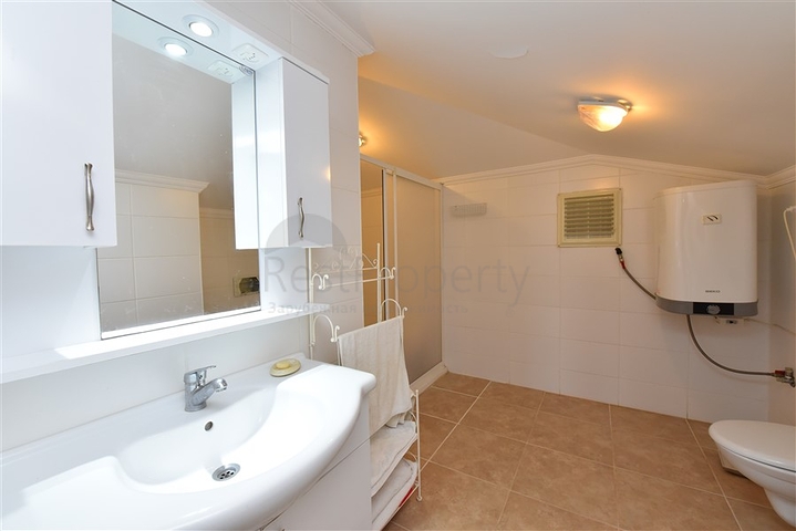 Уютный меблированный пентхаус 3+1