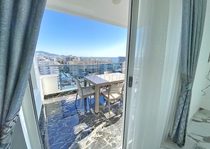 Королевский пентхаус 4+1 в элитном комплексе в районе Махмутлар