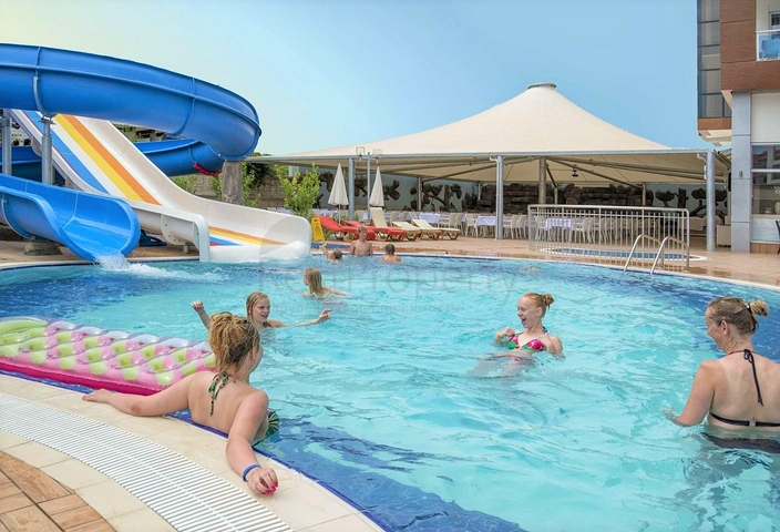 Просторная квартира 1+1 в современном комплексе 