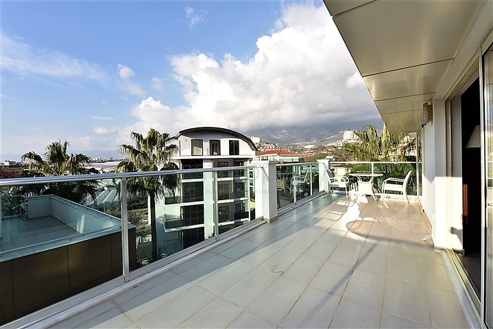 Четырехспальный  пентхаус в районе Каргыджак