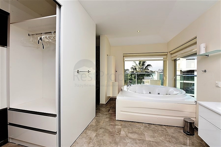 Четырехспальный  пентхаус в районе Каргыджак