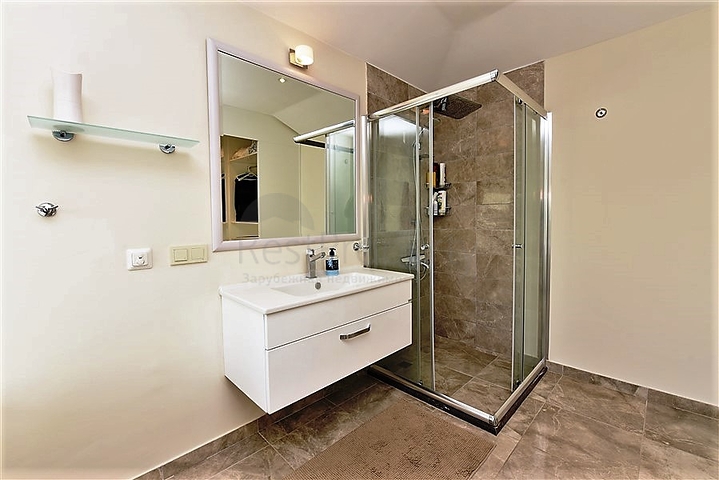 Четырехспальный  пентхаус в районе Каргыджак