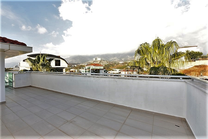 Четырехспальный  пентхаус в районе Каргыджак