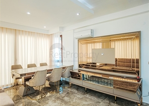 Трехкомнатный пентхаус с видом на море