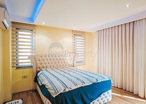 Трехкомнатный пентхаус с видом на море