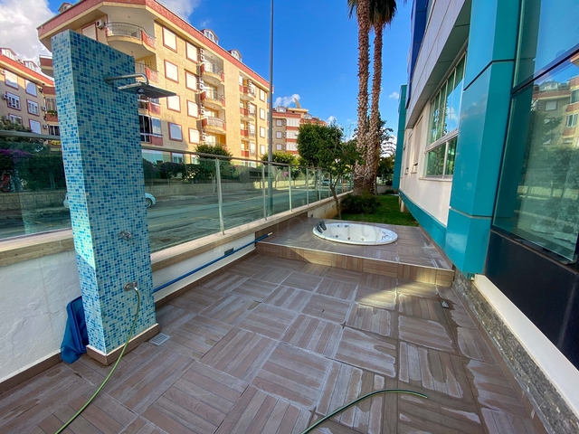 Апартаменты планировкой 1+1 в районе Оба