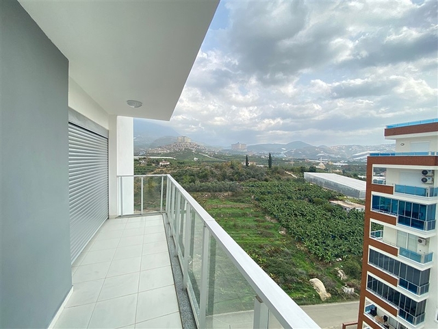 Светлая квартира 2+1 в Махмутларе на высоком этаже